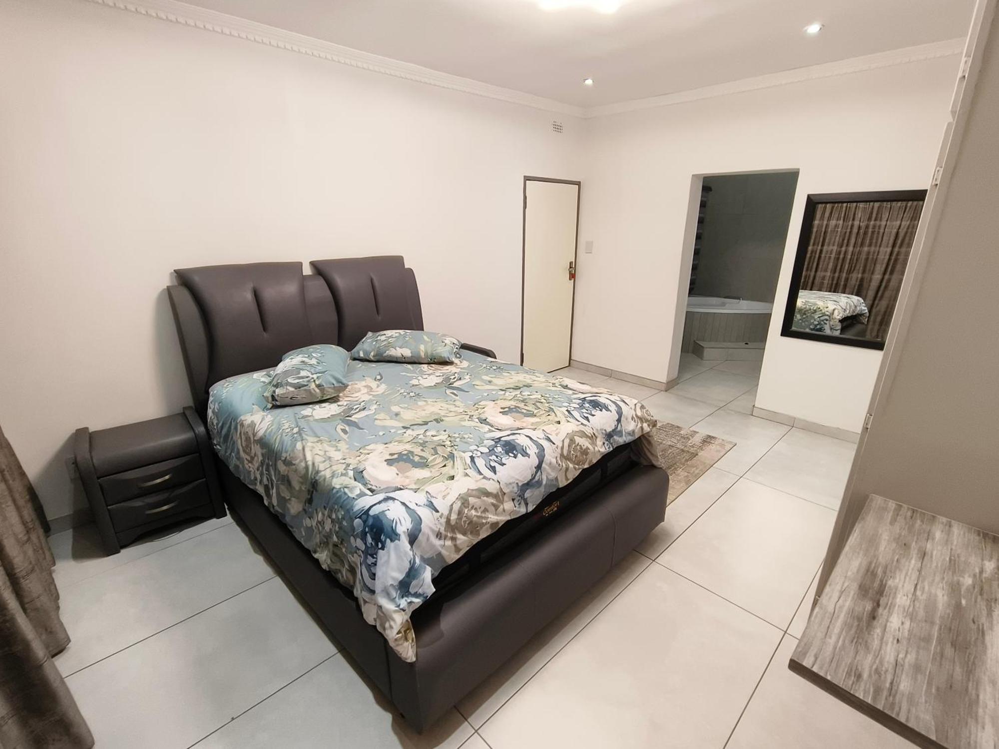 In Town Vaal Apartment Vereeniging Exterior photo